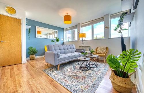Basingstoke Apartment | Stylish 2 bed flat in Basingstoke By 20Property Stays Short Lets & Serviced Accommodation