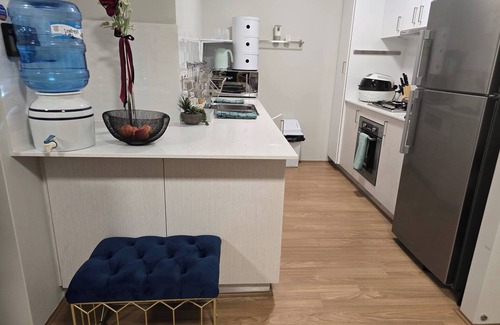 Maddington Apartment | Stylish 2-Bedroom Apartment in Maddington, 15 Minutes from Perth Airport