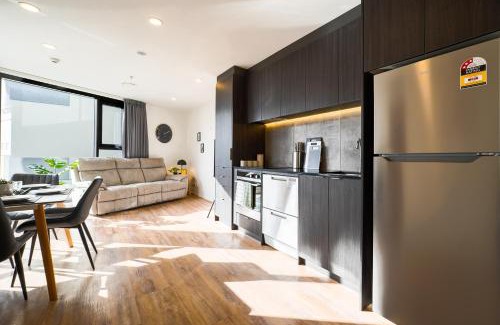 Newton Apartment | Stylish 2-Bedroom Apartment in Central Auckland