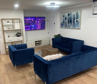 Southwest Edmonton Villa | Stylish 2 Bedroom suite in SW Edmonton close to Windermere and Edmonton International Airport