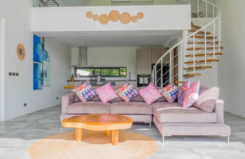 Maret Villa | Stylish 2-bedroom villa with panoramic sea views and serene escape