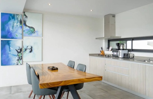 Maret Villa | Stylish 2-bedroom villa with panoramic sea views and serene escape