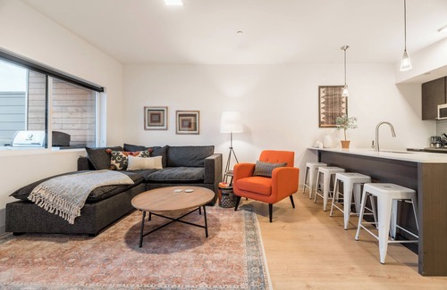 Bozeman Condo | Stylish 2-br condo in charming downtown Bozeman