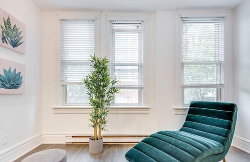 Church and Wellesley Apartment | Stylish 2 Storey 2BR in Downtown Toronto
