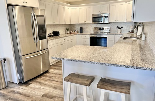 Richmond House | Stylish 2Bed/2Bath - Close to I-75 and EKU