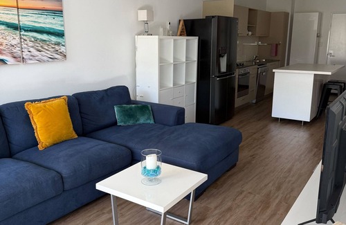 Bulimba Apartment | Stylish 2BR/2BA Apt with Pool access in Central Bulimba