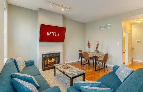 Soulard Apartment | Stylish 2BR Apartment with Private Balcony near Soulard