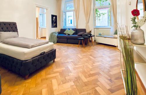 Schottenfeld Apartment | Stylish 2BR Apt Prime Location by Westbahnhof