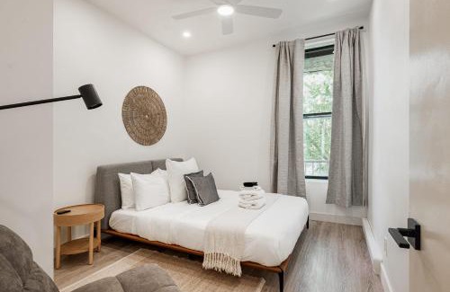 Saint Henri Apartment | Stylish 2BR Apt Steps from Atwater Market