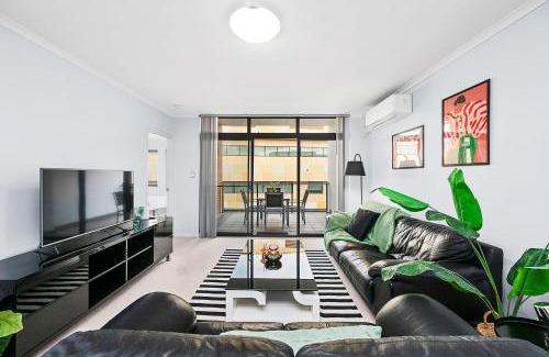 Perth Apartment | Stylish 2br City Apartment Balcony&parking