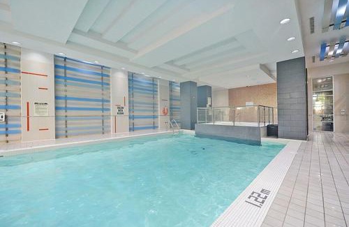 Downtown Mississauga Apartment | Stylish 2BR Suite by Square One