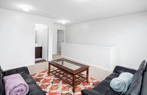 Columbus House | Stylish 3-Bedroom Haven