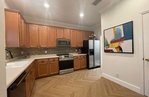 Gandy House | Stylish 3 bedroom 2.5 bath Venetian Bay Home awaits.