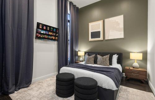 East Harlem Apartment | Stylish 3BR Designer Home in Harlem!