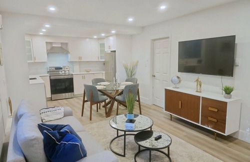 Upper Lonsdale House | Stylish 3BR Home w/Great Access