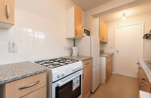 Hull Ski Chalet | Stylish 3BR House in Hull Sleeps 5