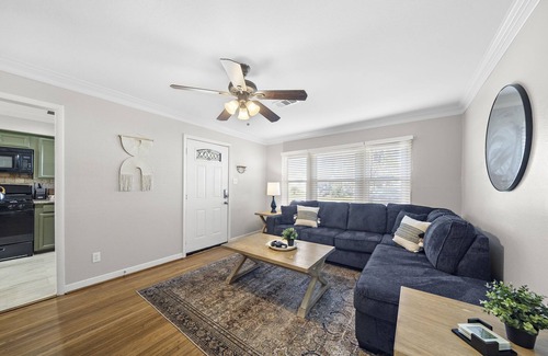Pasadena House | Stylish 3BR with BBQ Patio and Smart TV Lounge