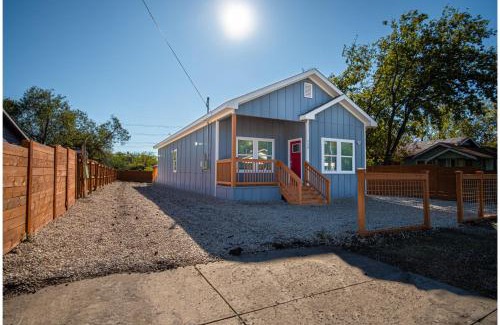 Denver Heights House | Stylish 3BR2BA Urban Retreat Near Lively Downtown