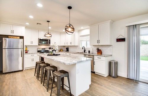 Cox Heights House | Stylish 4 Bdrm Near ASU and Old Town Scottsdale!