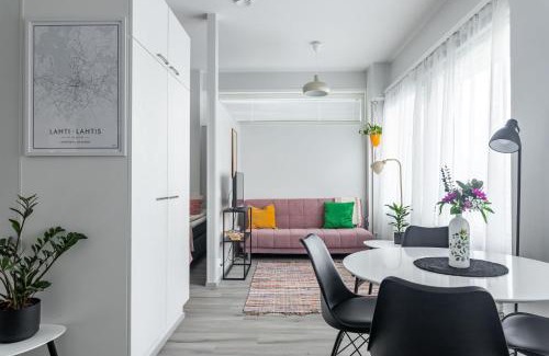 Lahti Apartment | Stylish 47m2 Studio with Private Entrance
