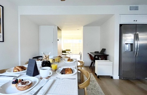 Buena Park House | Stylish 4BR 30 days+ Central To All of LA and OC