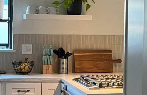 Buena Park House | Stylish 4BR 30 days+ Central To All of LA and OC