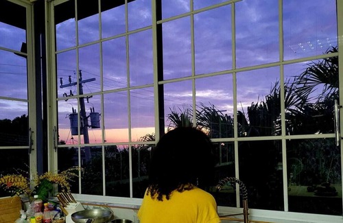 Eastwood Park Villa | Stylish 8BR Central In Halfway Tree @Kingston Manor