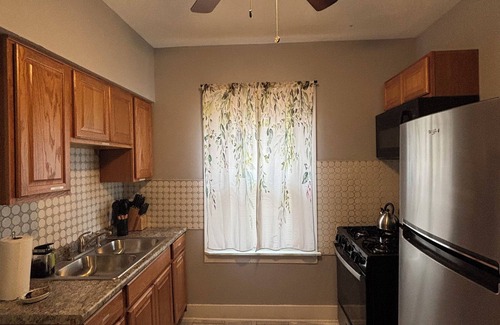 North Austin House | Stylish and Cozy 2BR, Family Friendly, Free Parking
