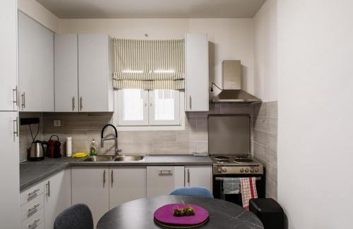 Athens Apartment | Stylish and cozy flat at pagrati