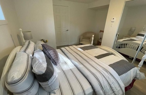 Saint-Hubert House | Stylish and luxurious apartment. Close to Mont-saint-Bruno.