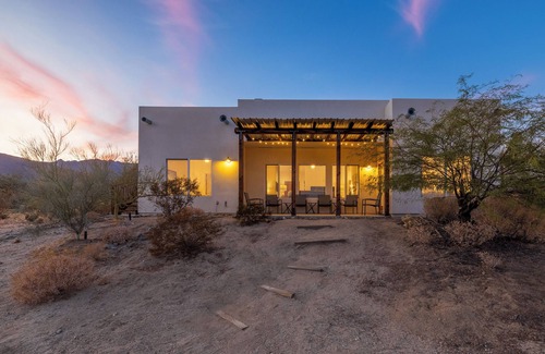 Borrego Springs House | Stylish and Private Adobe Retreat with Views in Borrego Springs/Anza Borrego