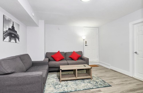 Guildford House | Stylish and spacious Accommodation