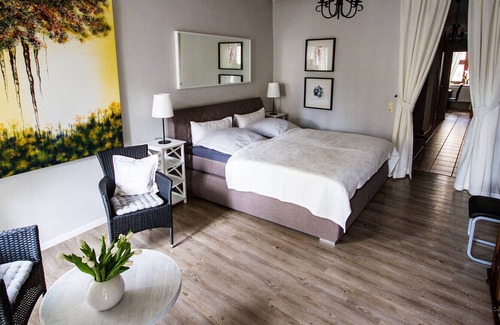 Altstadt Apartment | Stylish apartment with garden in the old town of Goerlitz, ideal for couples