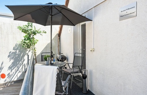 Herdecke Apartment | Stylish apartment with balcony and view over the old town in Herdecke
