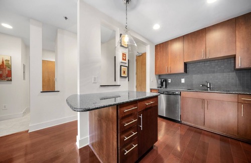 Lindbergh Apartment | STYLISH❤️APT. IN BUCKHEAD+FAST WIFI+FREE PARKING
