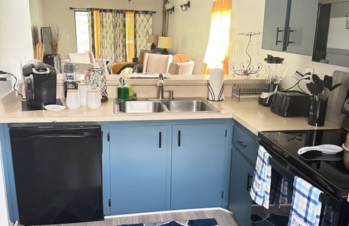 Poinciana Condo | Stylish Apt Near Lego/DisneyLand n2-bedroom condo in beautiful Poinciana Florida