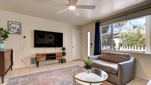 Arcadia Lite House | Stylish Arcadia 2-Bdrm with Comfort and Charm