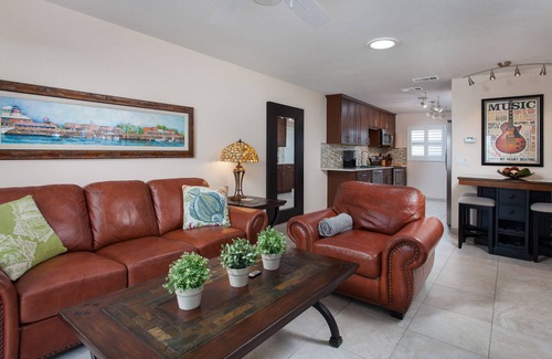 Indian Rocks Beach Condo | Stylish Beach Retreat Right Across Street From Beach & Gulf of Mexico in IRB!