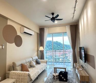 Sandakan Apartment | Stylish Bearbrick 3R2B Home sandakan