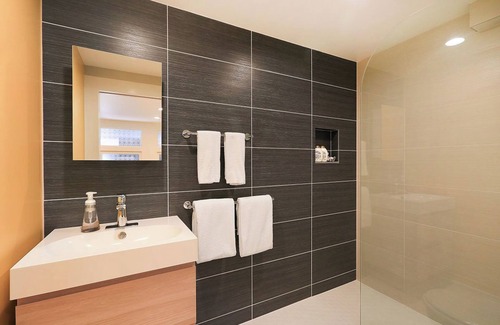 Inner Sunset Apartment | Stylish, Beautifully Designed Apt. near Golden Gate Park