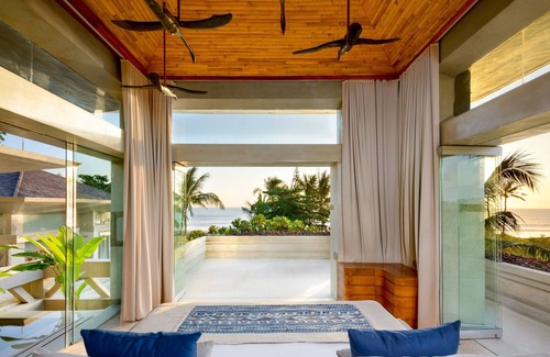 Kediri House | Stylish Black Sand Beachfront Villa with Pool
