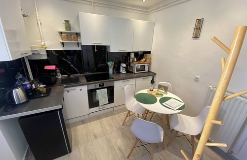 Nepszinhaz negyed Apartment | Stylish Boho Flat near Metro