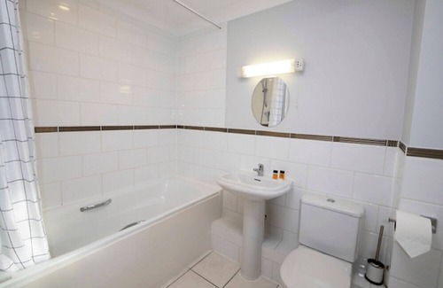 Bracknell Apartment | Stylish Bracknell Two Bedroom Apartment