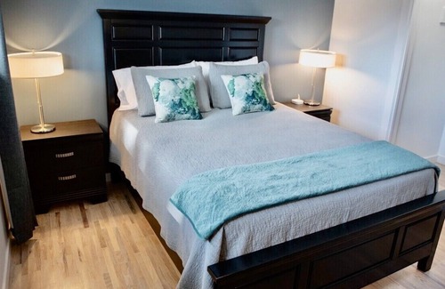 Prince George House | Stylish~Bright 3BR ~A/C~Near Hospital~Free WiFi~Dog Friendly