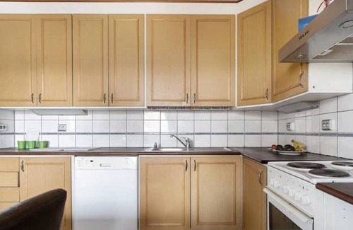 Masala Apartment | Stylish Bright Downtown Apartments w Sauna&Balcony