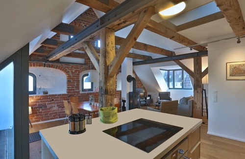 Old Town Apartment | Stylish, bright, spacious apartment in the heart of the old town - loggia, fireplace