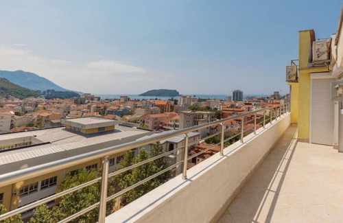 Budva Apartment | Stylish Budva Apt withPanoramic View-2Bedroom Apt