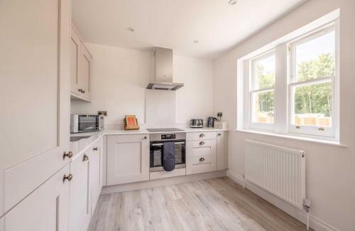 Reading Apartment | Stylish Central Reading Apartment - Free Parking