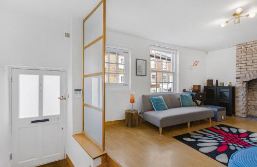 St Albans House | Stylish, City Centre Retreat