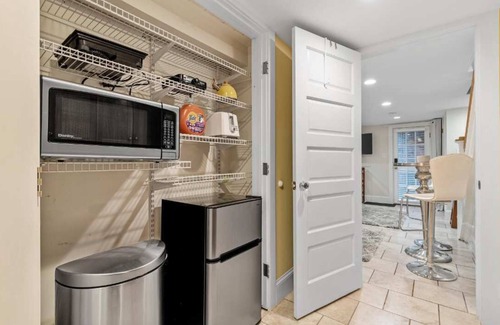 Capitol Hill Apartment | Stylish City Studio in the Heart of Capitol Hill